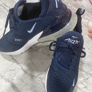 Boys 6.5 Nike Air 270s